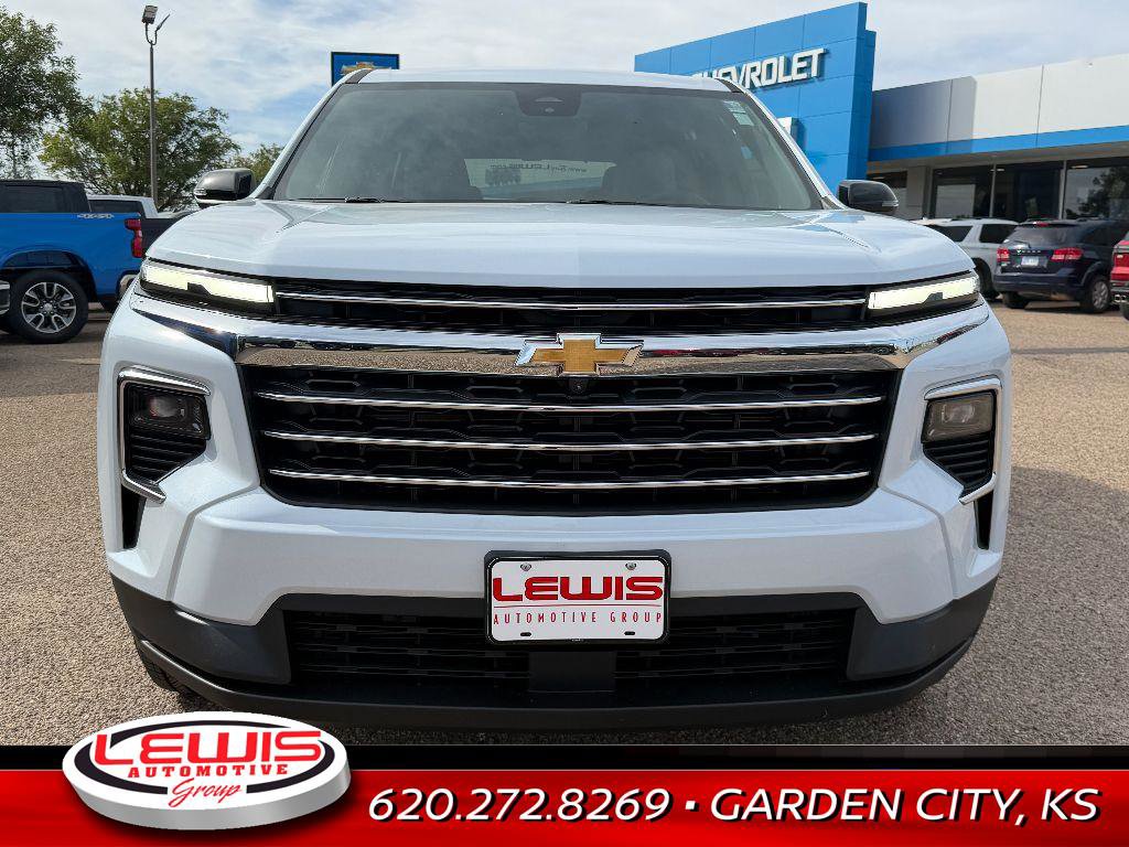 New 2026 Chevrolet Traverse LT image 3