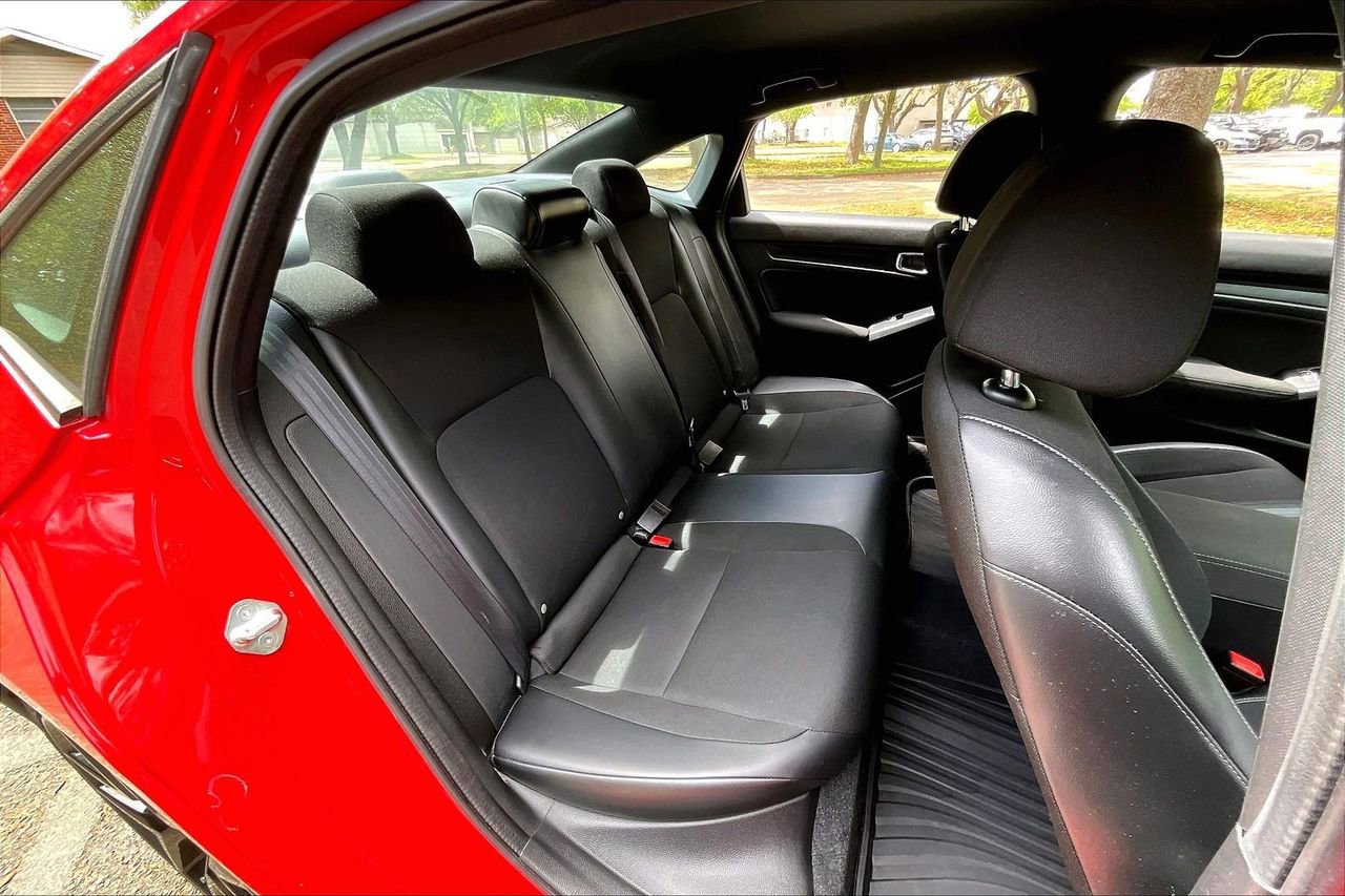Used 2023 Honda Civic Sport image 22