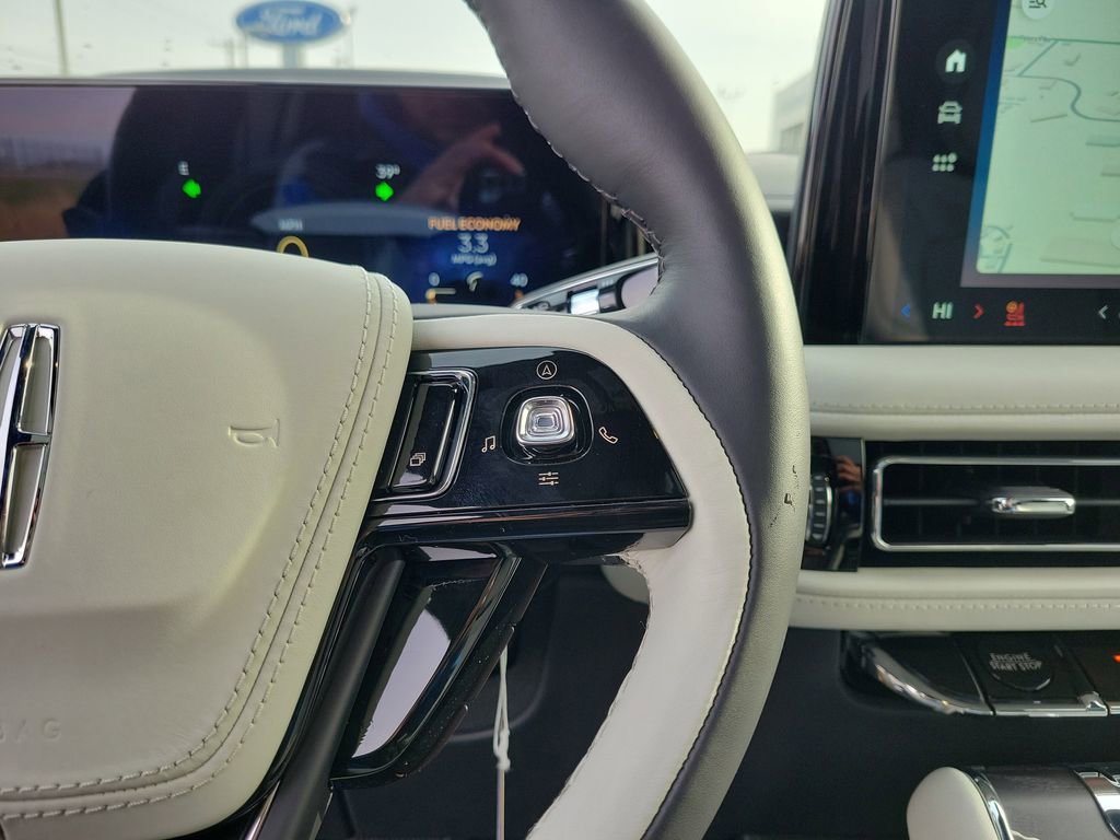 New 2026 Lincoln Aviator Black Label w/ Dynamic Handling Package image 25