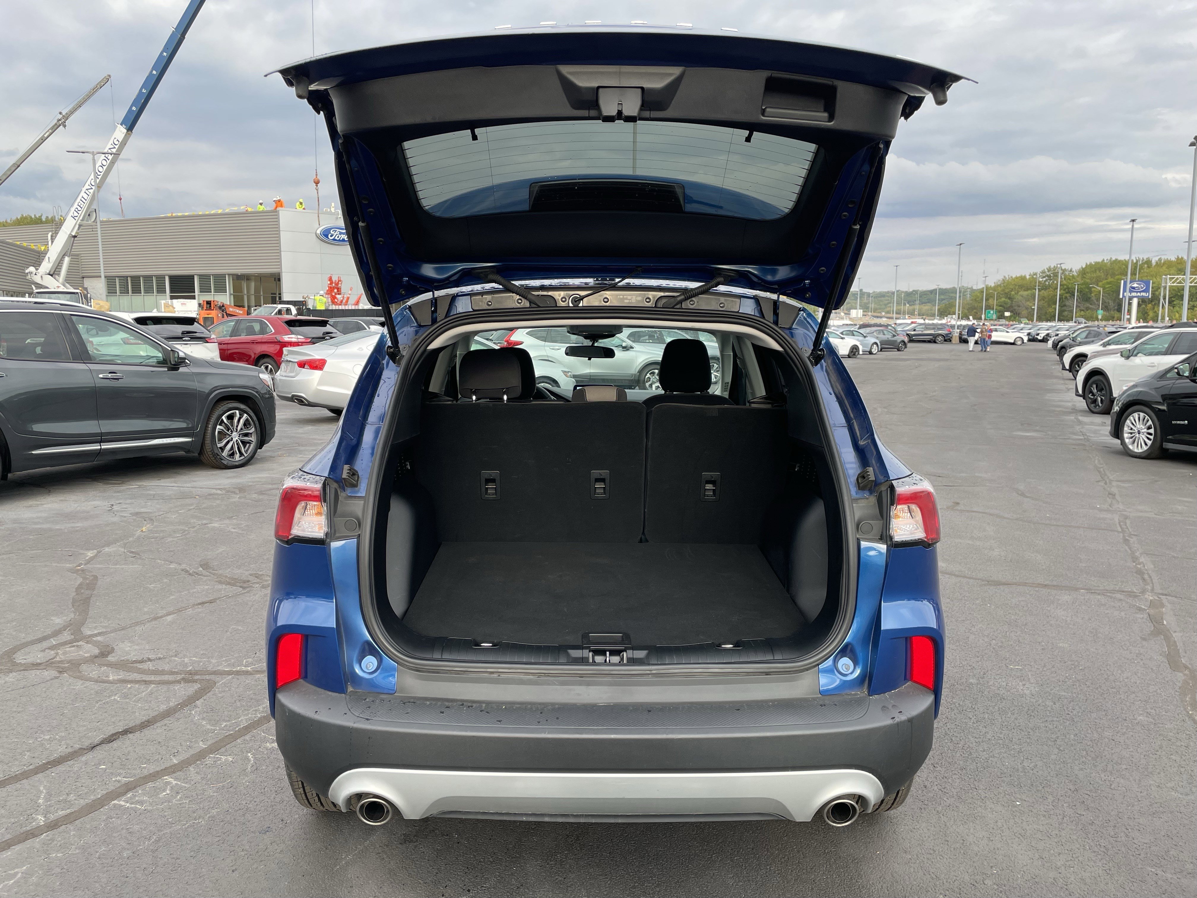 Used 2022 Ford Escape SE w/ Cold Weather Package image 5