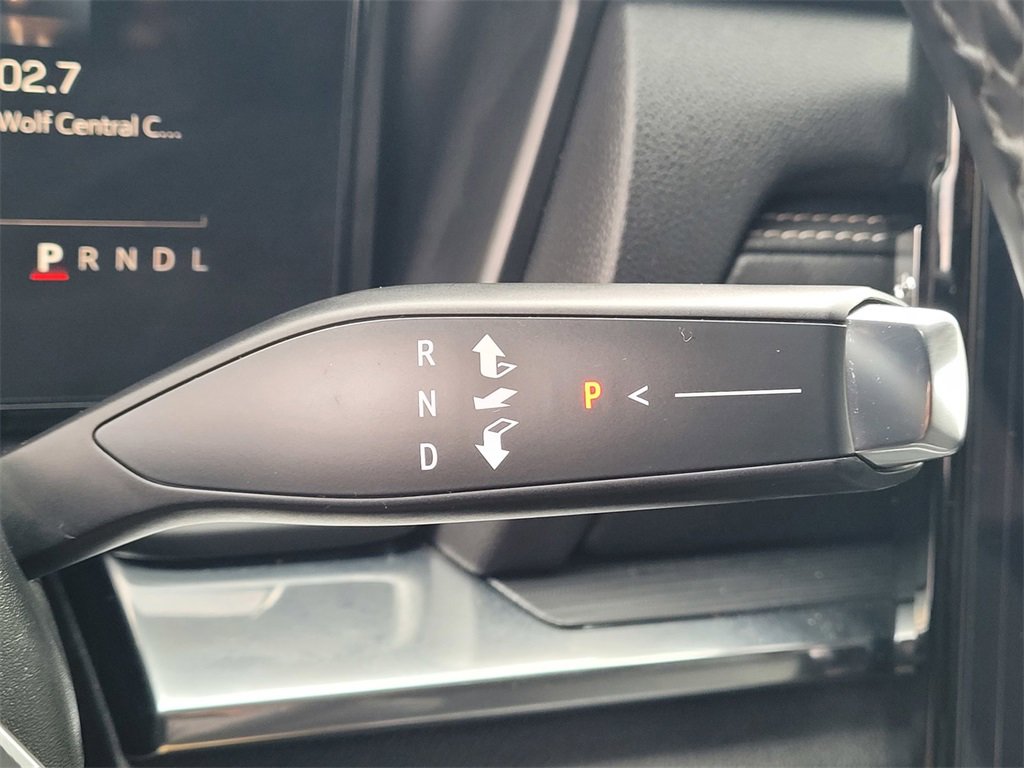 Used 2025 GMC Terrain Elevation image 17