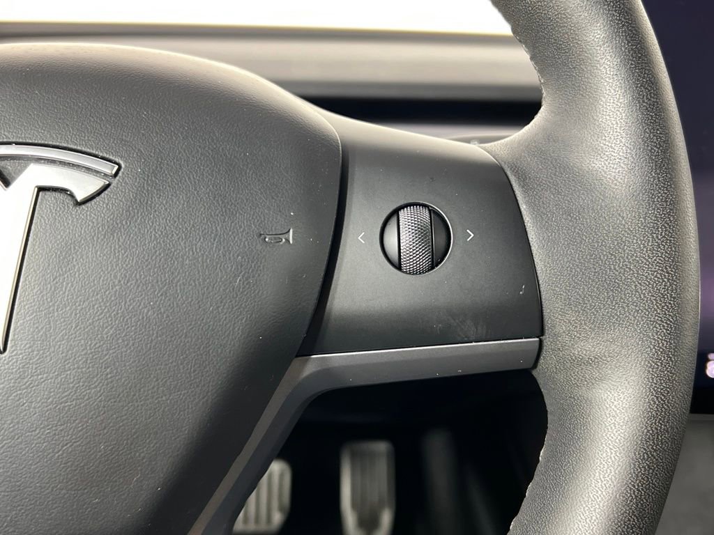 Used 2023 Tesla Model 3 Standard Range image 10