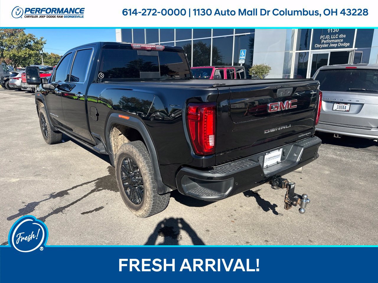 Used 2021 GMC Sierra 2500 Denali w/ Denali Black Diamond Edition AWD/4WD image 6
