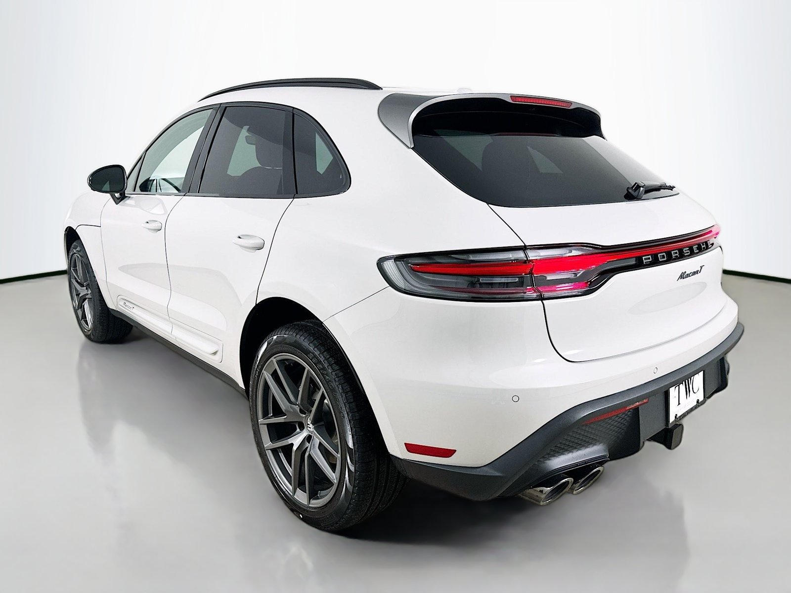 New 2026 Porsche Macan Turbo AWD/4WD image 7