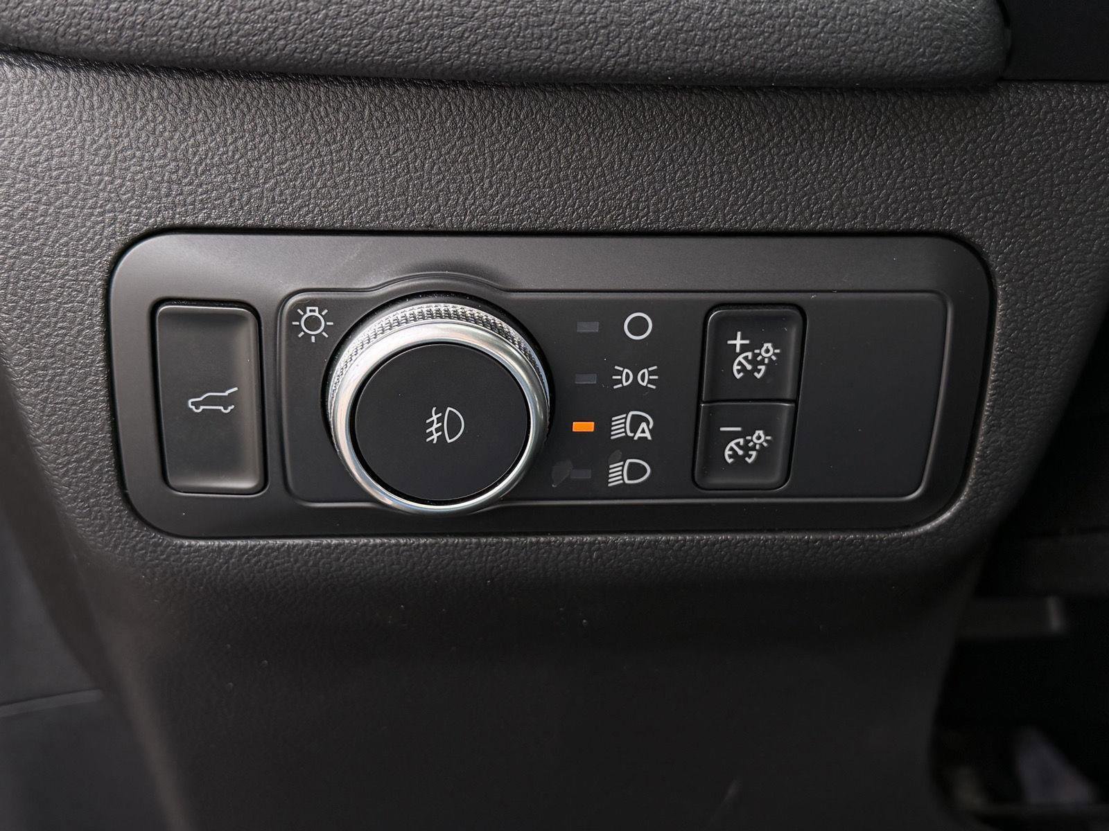 Used 2021 Ford Escape SEL w/ Technology Package image 22