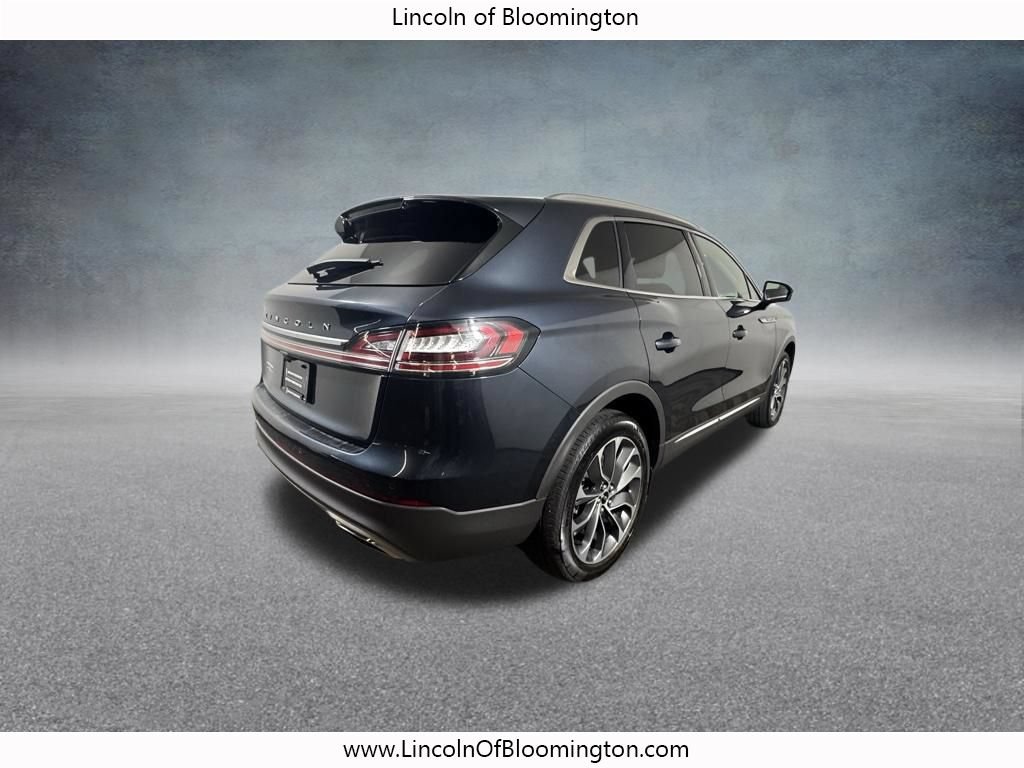 Certified 2023 Lincoln Nautilus Reserve w/ Luxury Package AWD/4WD image 8