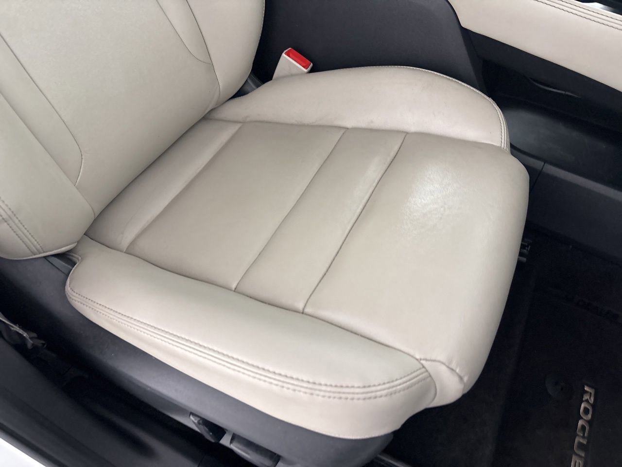 Used 2023 Nissan Rogue SL w/ SL Premium Package image 28