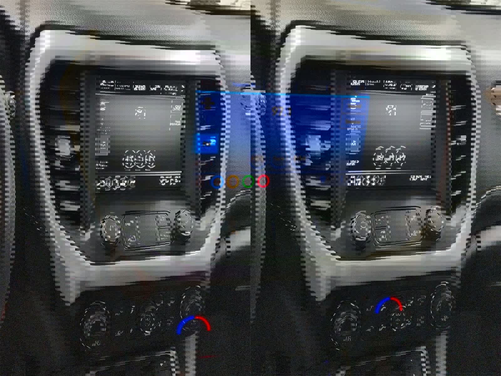 Used 2020 GMC Acadia SLE image 31