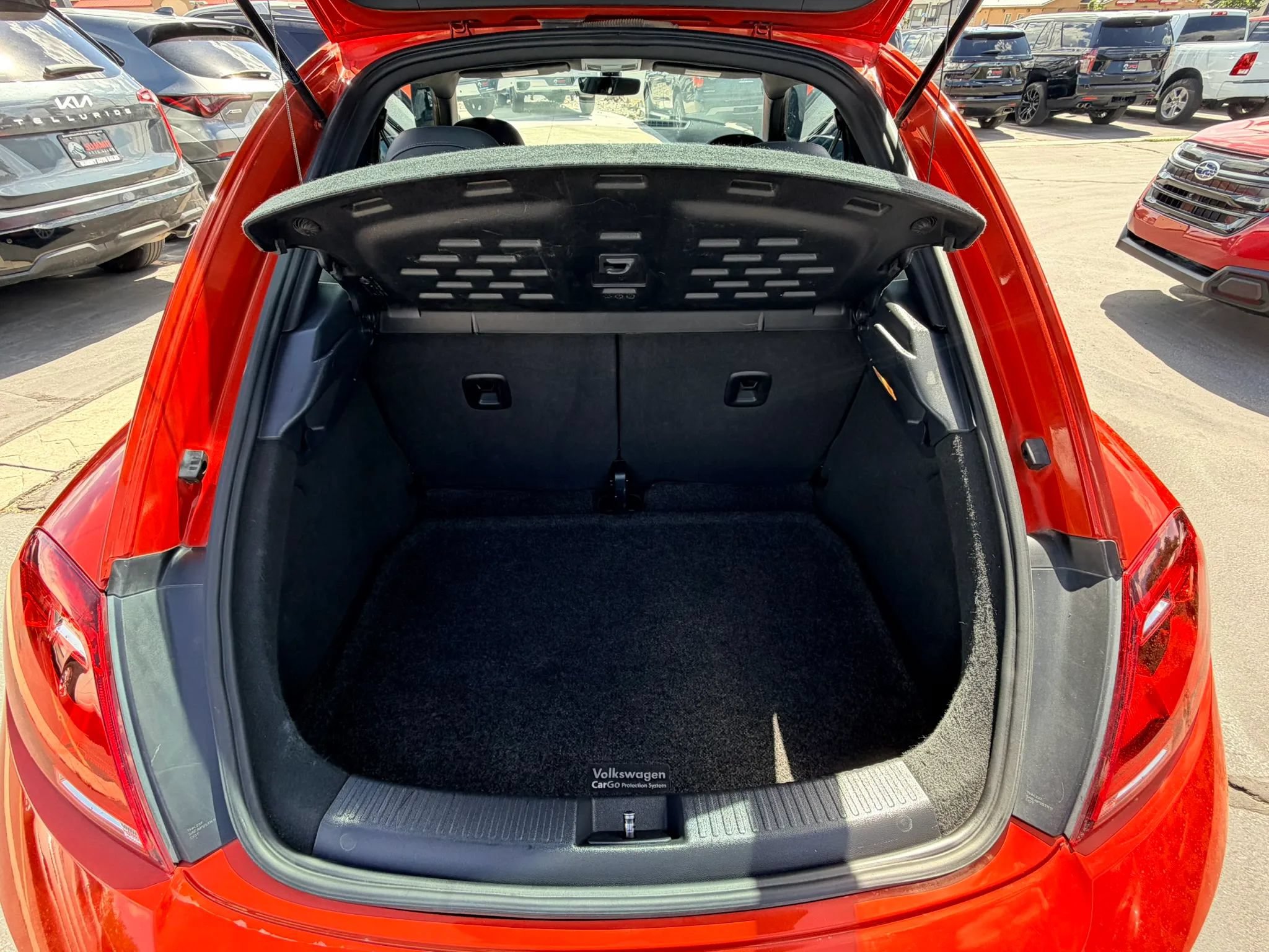 Used 2018 Volkswagen Beetle 2.0T S FWD image 23