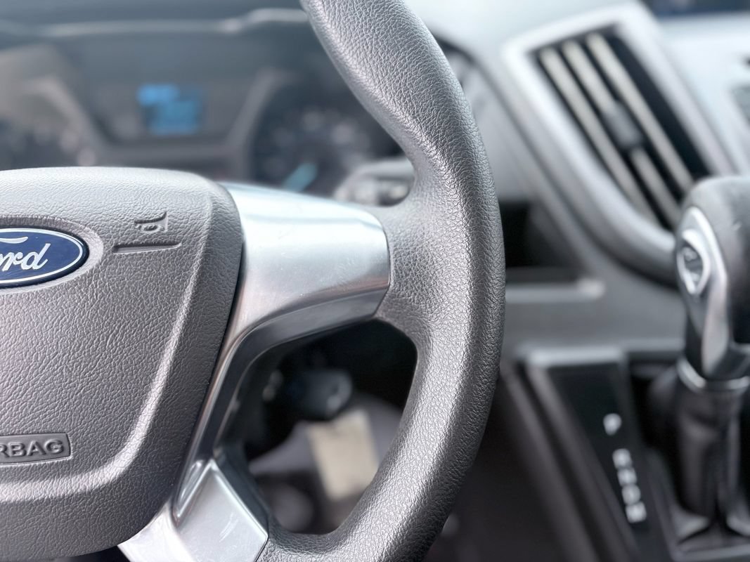 Used 2019 Ford Transit 350 XLT RWD image 23