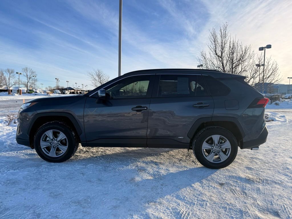 Used 2025 Toyota RAV4 XLE image 4