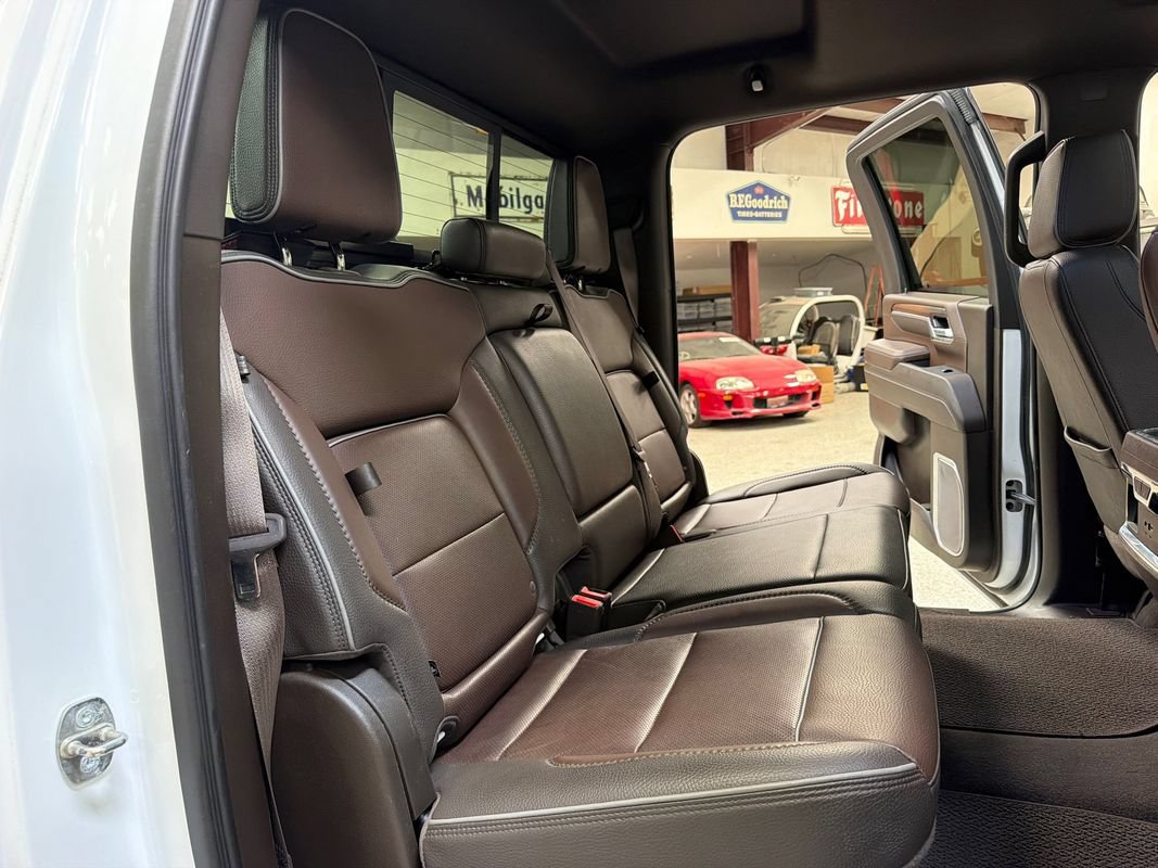 Used 2024 GMC Sierra 3500 Denali w/ Denali Reserve Package AWD/4WD image 46
