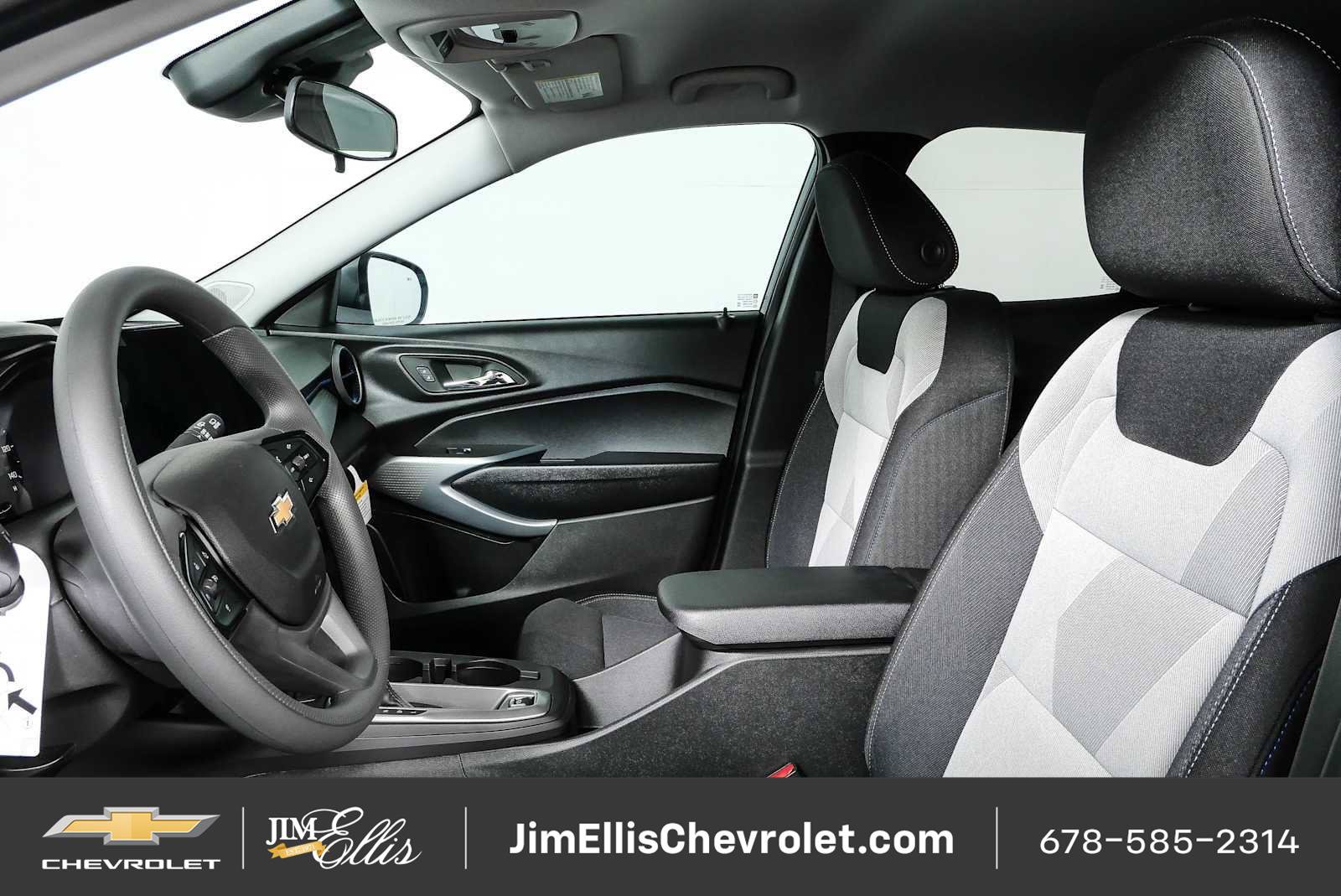 New 2026 Chevrolet Trax LS w/ LS Convenience Package FWD image 5
