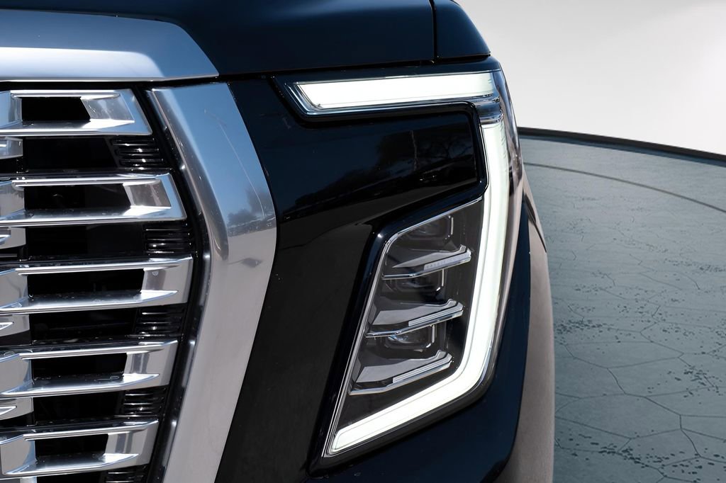 New 2026 GMC Yukon XL Denali w/ Denali Reserve Package image 3
