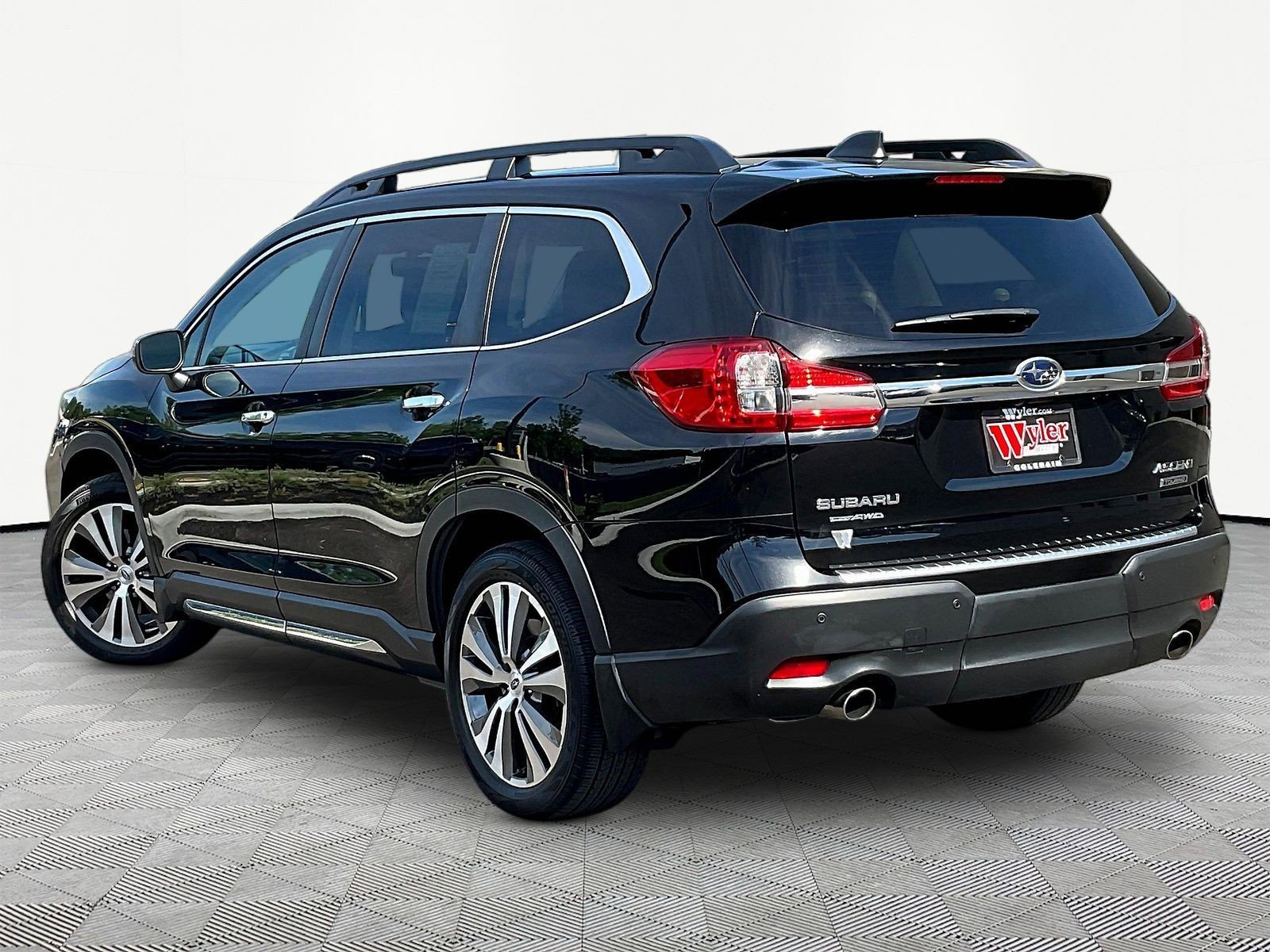 Used 2022 Subaru Ascent Touring w/ Popular Package #2A AWD/4WD image 4