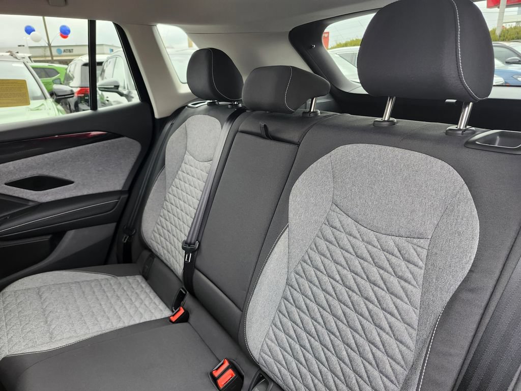 Used 2025 Volkswagen Tiguan S AWD/4WD image 11