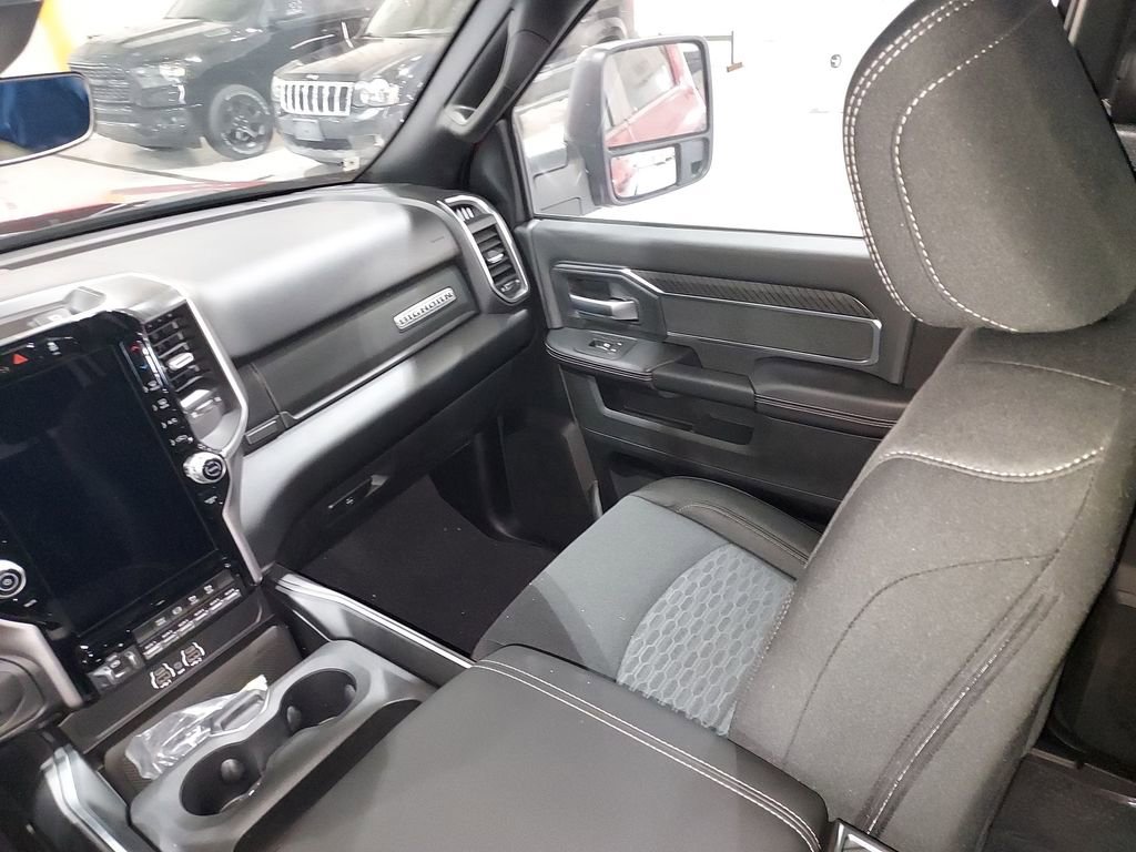 New 2026 RAM 2500 Big Horn AWD/4WD image 11