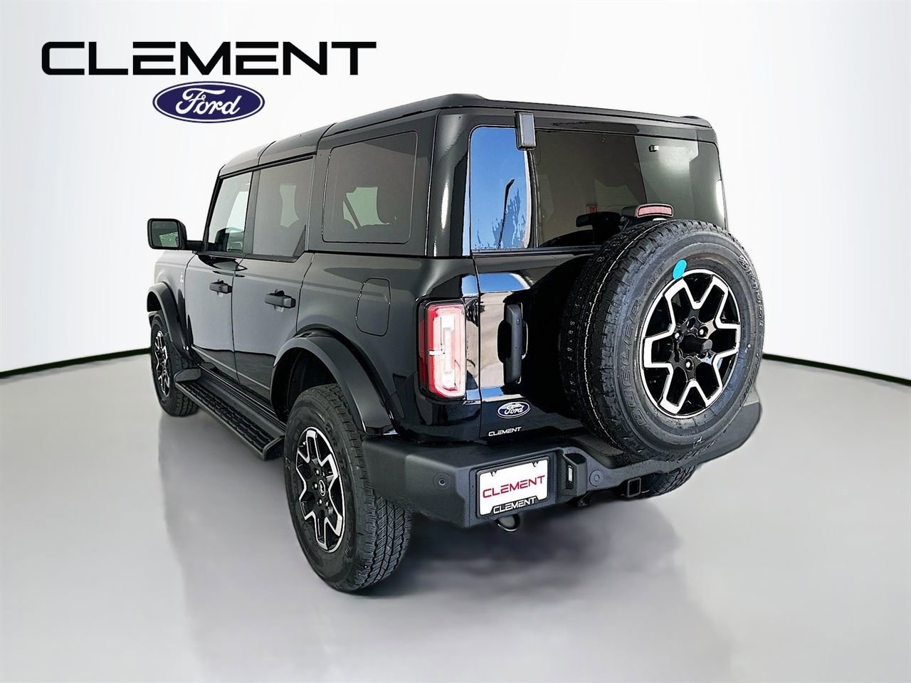 New 2026 Ford Bronco Outer Banks image 8