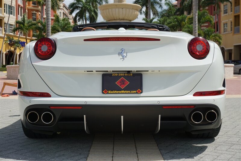 Used 2017 Ferrari California T RWD image 43