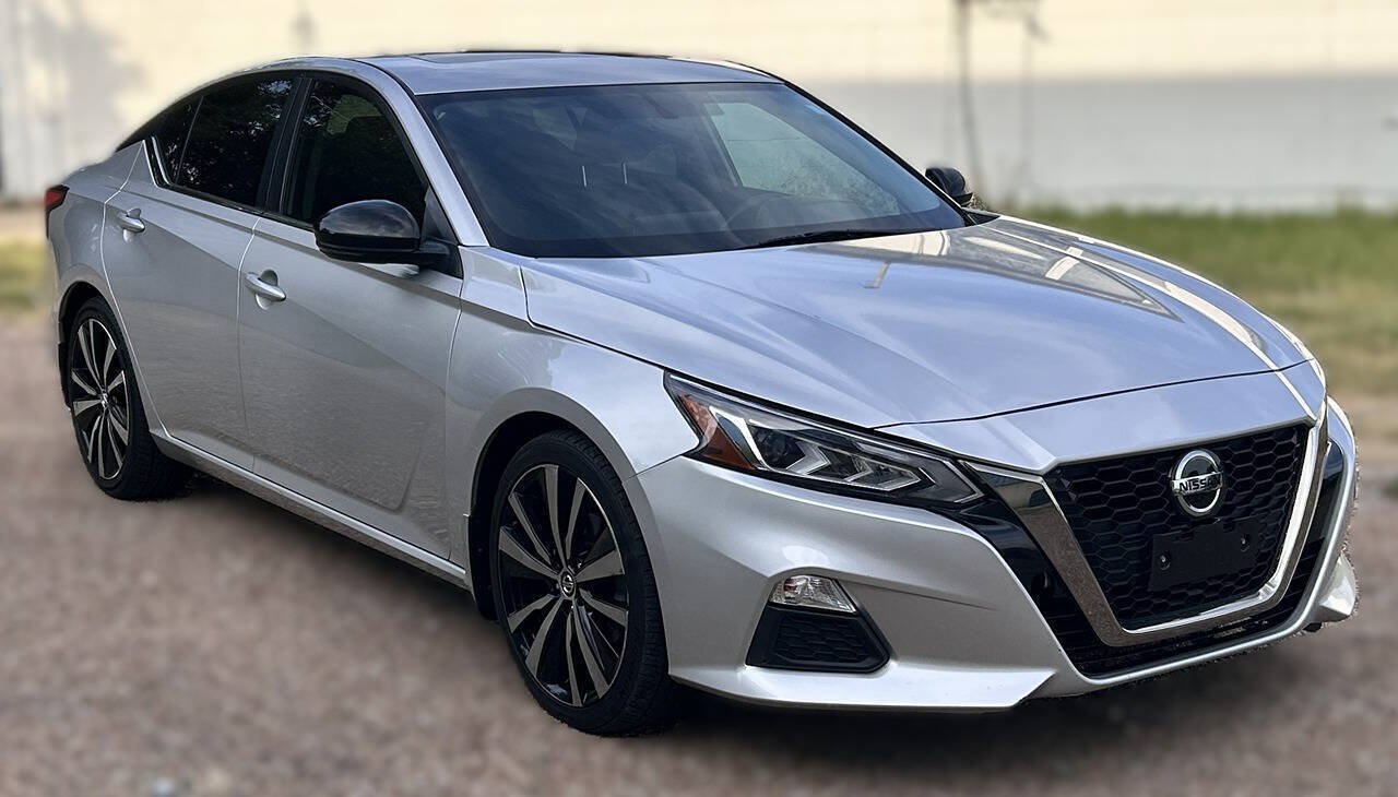 Used 2019 Nissan Altima 2.5 SR w/ SR Premium Package FWD image 11