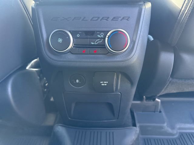 Used 2025 Ford Explorer ST-Line w/ Premium Package image 17