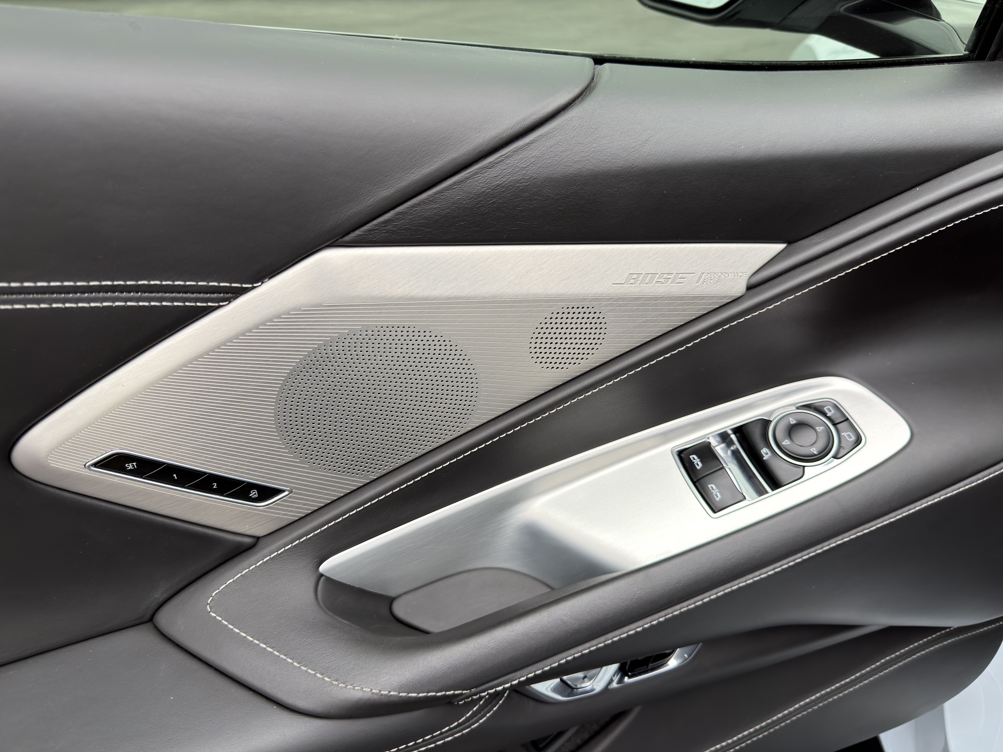 Used 2021 Chevrolet Corvette Stingray Premium Cpe w/ Z51 Performance Package RWD image 19