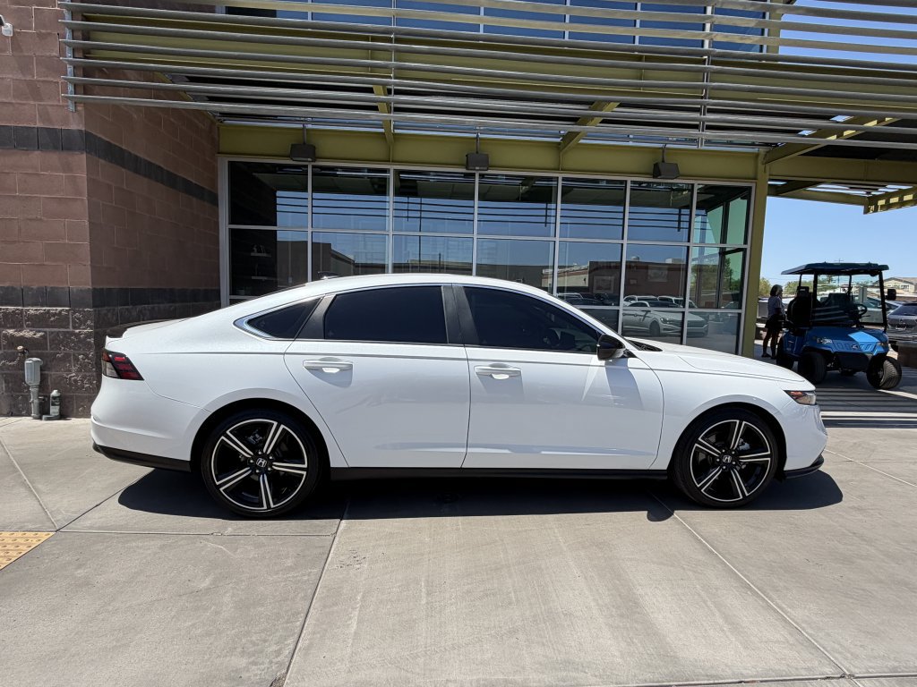 Used 2024 Honda Accord Sport image 9