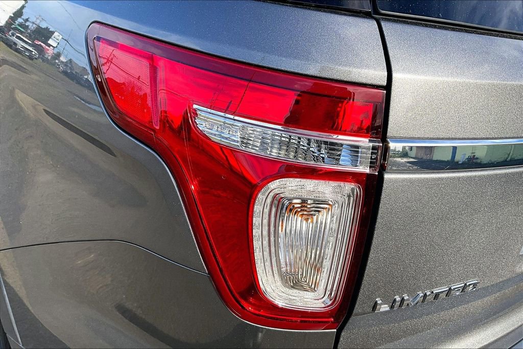 Used 2014 Ford Explorer Limited w/ Equipment Group 302A image 28