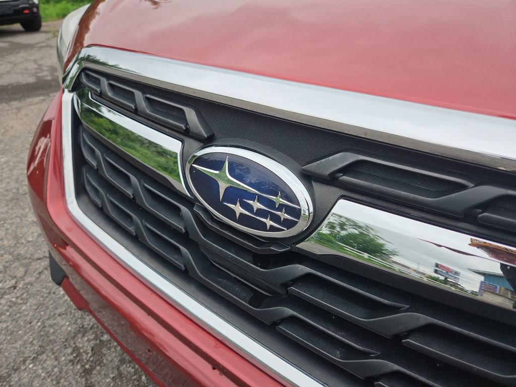 Used 2018 Subaru Forester 2.5i Premium w/ All-Weather Package AWD/4WD image 19