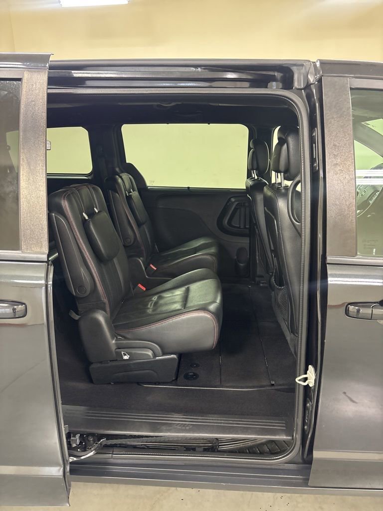 Used 2019 Dodge Grand Caravan GT FWD image 32