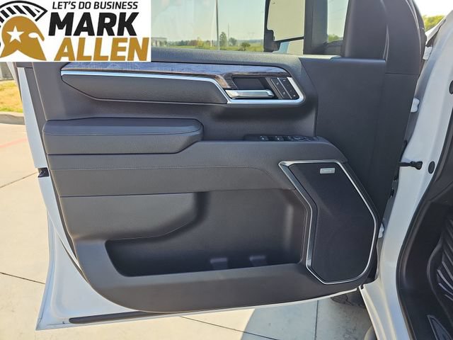 Used 2025 Chevrolet Silverado 2500 LTZ w/ LTZ Plus Package AWD/4WD image 23