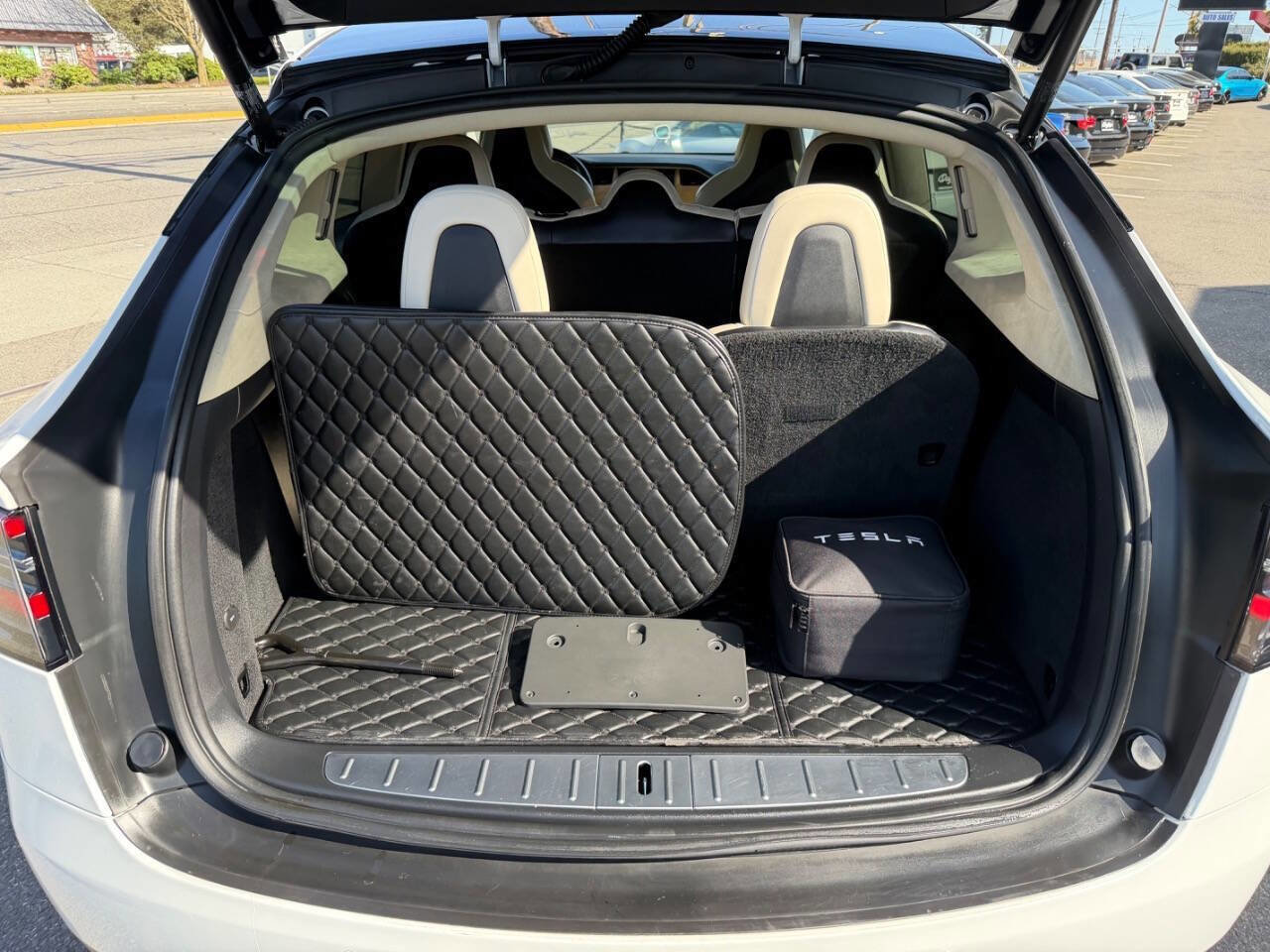 Used 2018 Tesla Model X 100D AWD/4WD image 8