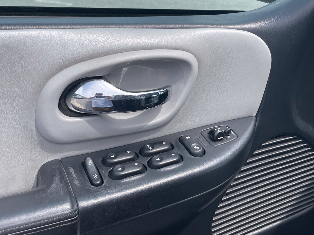 Used 2003 Ford F150 Harley-Davidson RWD image 12