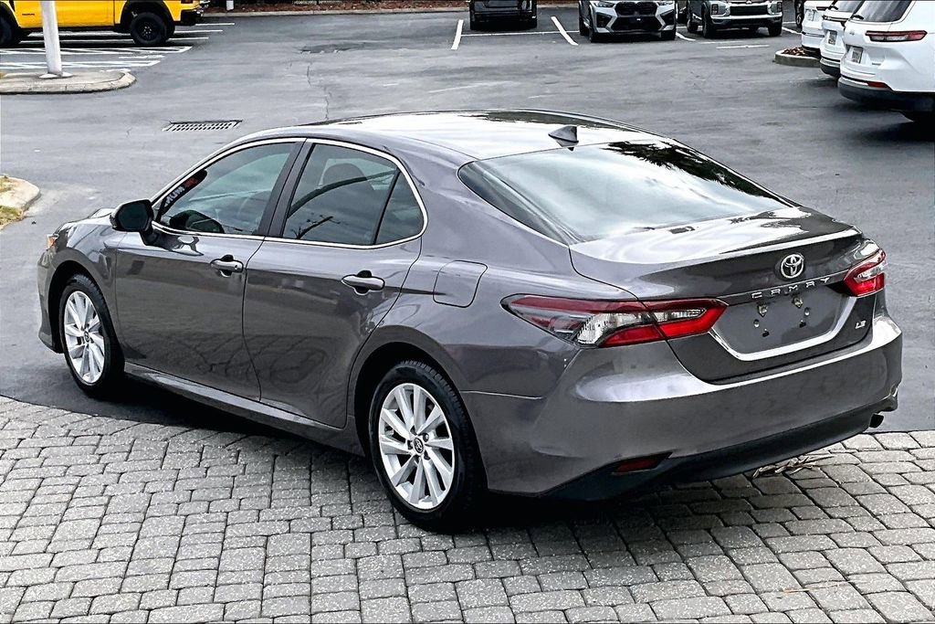 Used 2024 Toyota Camry LE image 4