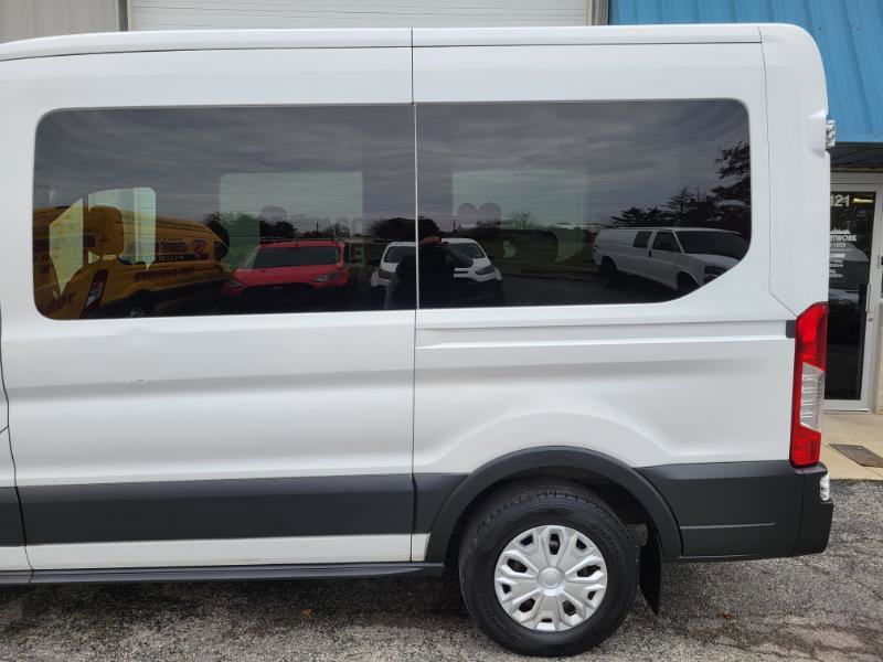 Used 2016 Ford Transit 150 XLT image 10