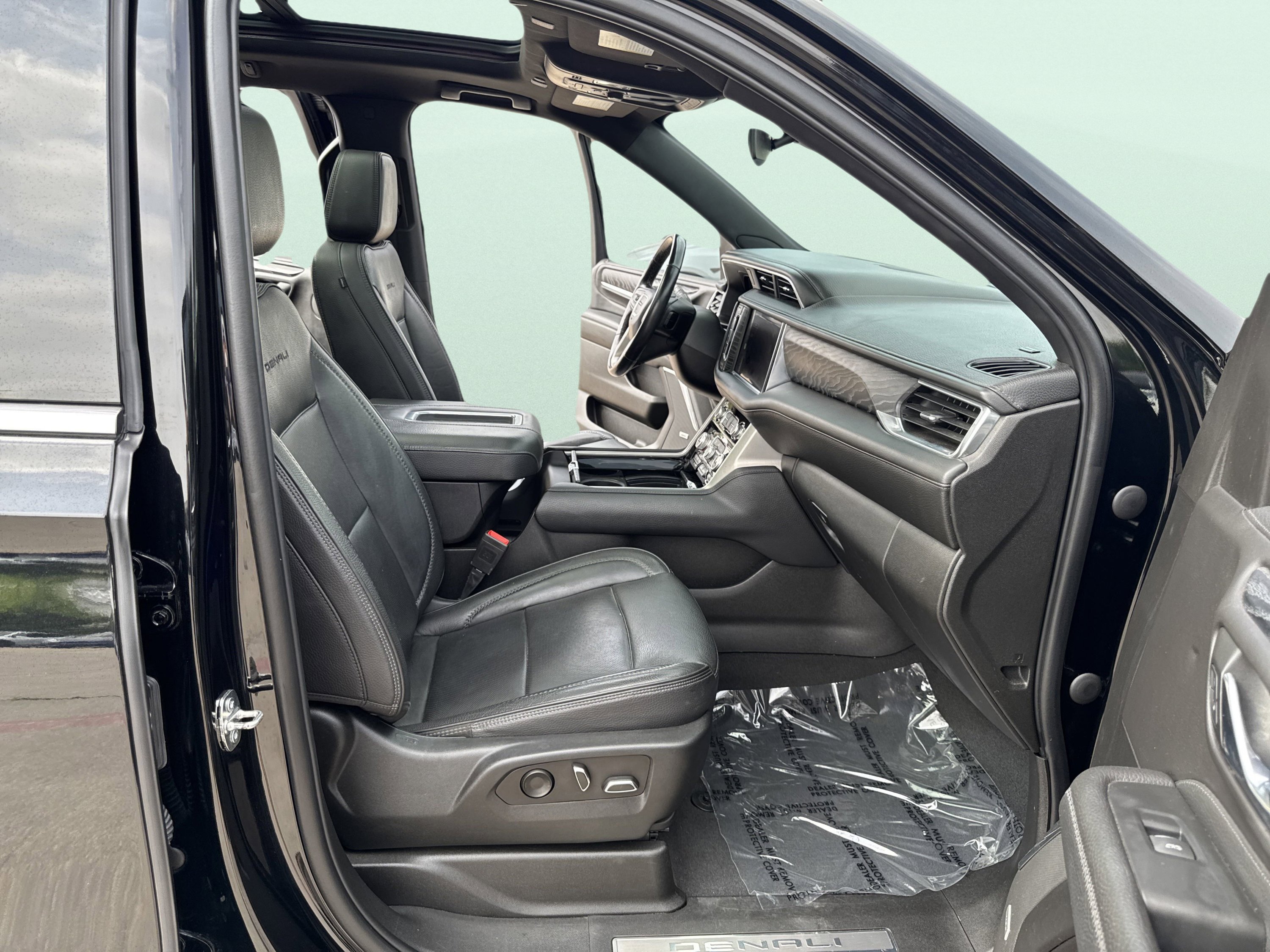 Used 2022 GMC Yukon Denali image 73