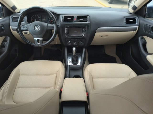 Used 2013 Volkswagen Jetta TDI FWD image 17