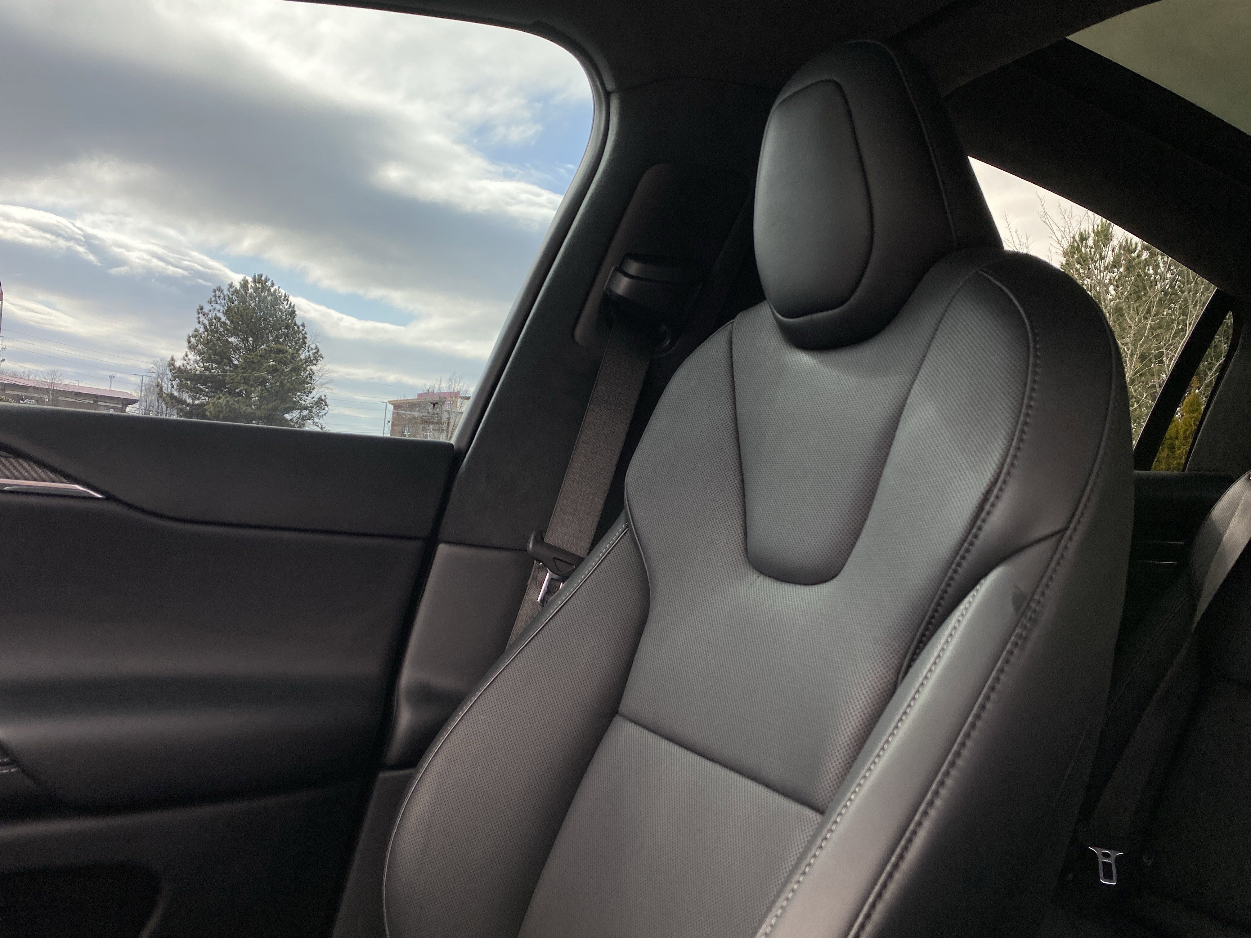 Used 2022 Tesla Model X Plaid image 20
