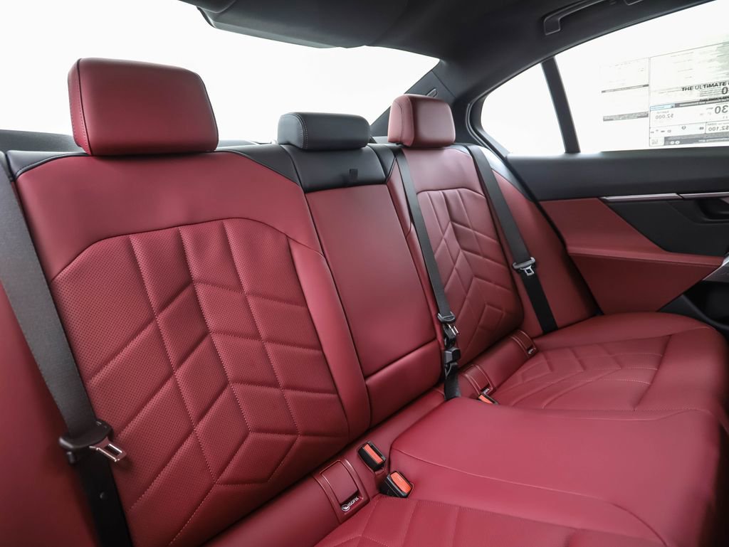 New 2026 BMW 530i xDrive w/ M Sport Package image 29