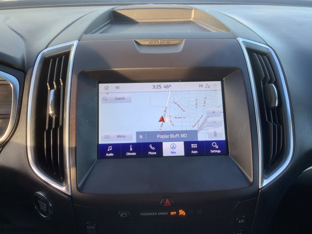 Used 2020 Ford Edge Titanium w/ Equipment Group 301A image 18