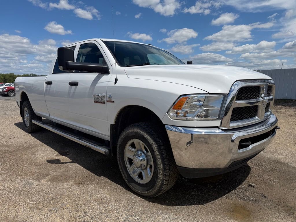 Used 2018 RAM 3500 Tradesman w/ Chrome Appearance Group AWD/4WD image 7