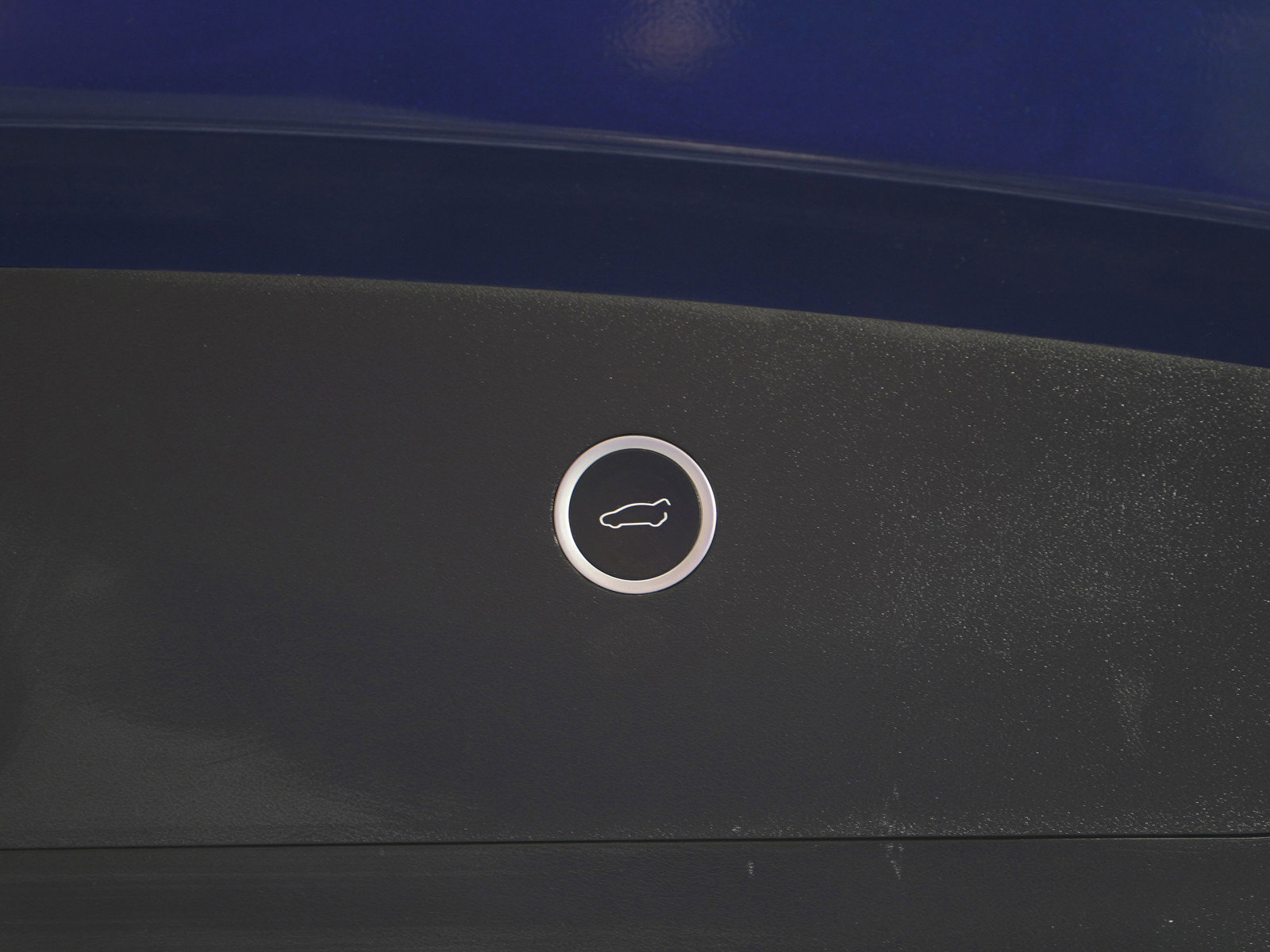 Used 2016 Tesla Model X Performance image 12