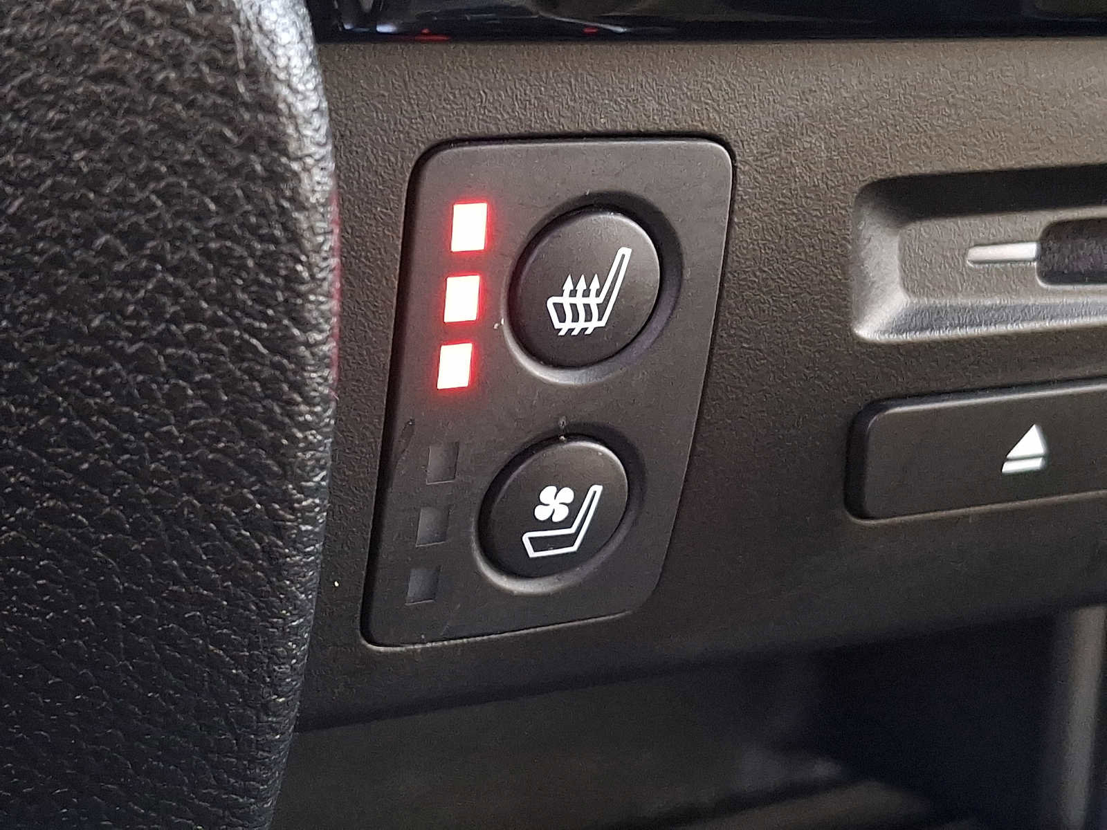 Used 2022 Honda Pilot Black Edition image 23