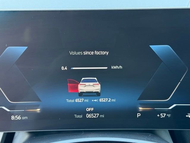 Used 2026 BMW iX xDrive45 w/ Premium Package image 25