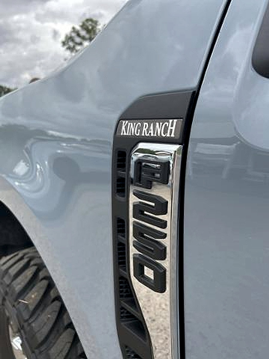 New 2025 Ford F250 King Ranch w/ Chrome Package image 11