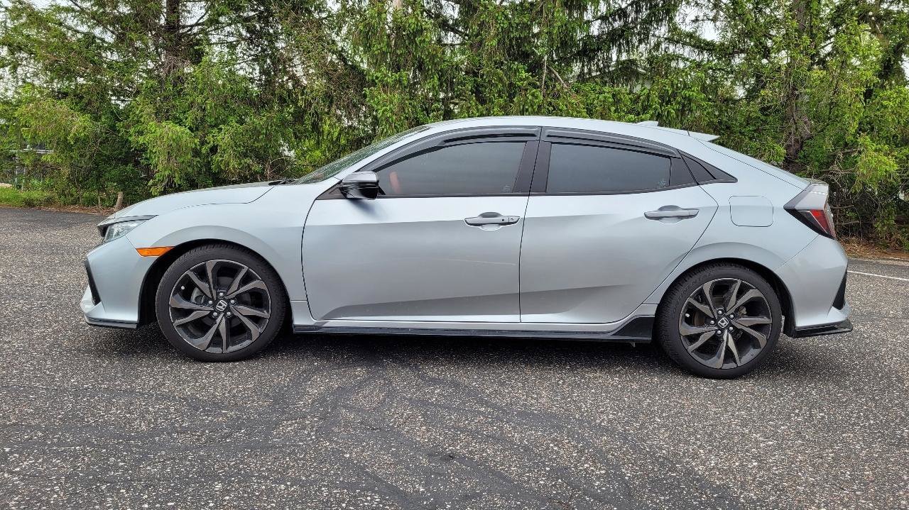 Used 2019 Honda Civic Sport Touring image 2
