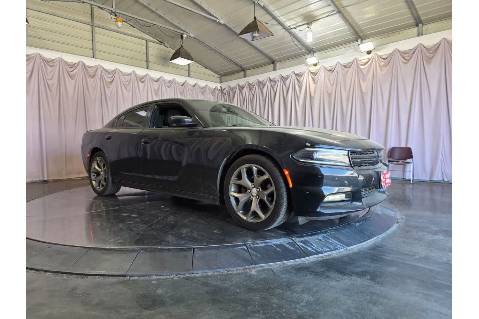 Used 2016 Dodge Charger SXT w/ Rallye Group RWD image 4