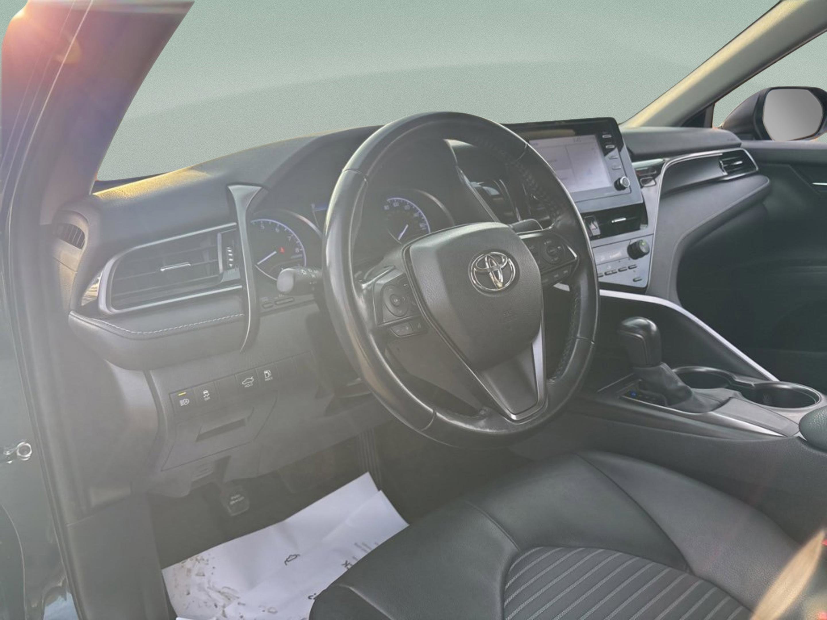 Used 2021 Toyota Camry SE image 25