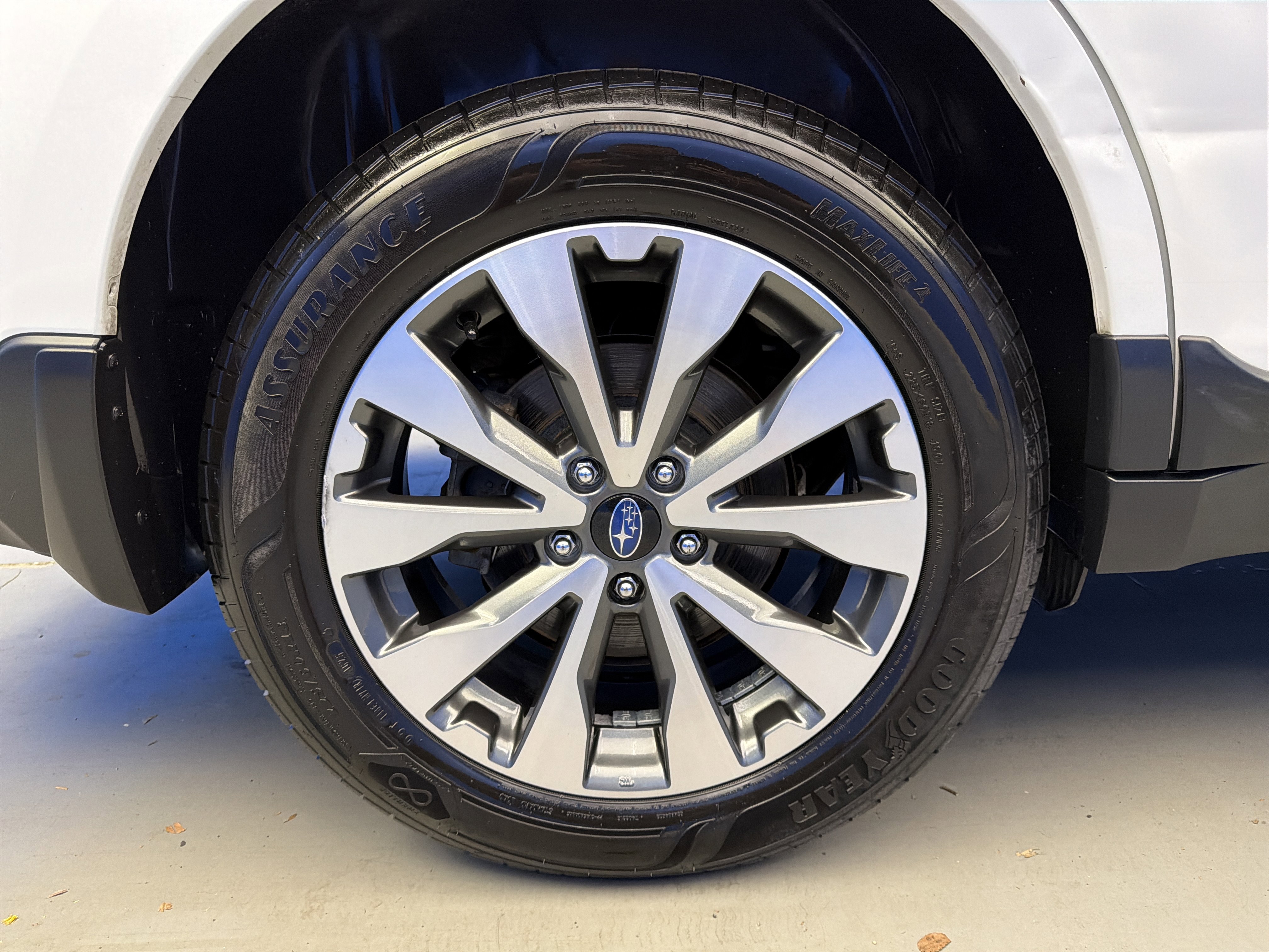 Used 2017 Subaru Outback 3.6R Limited image 9