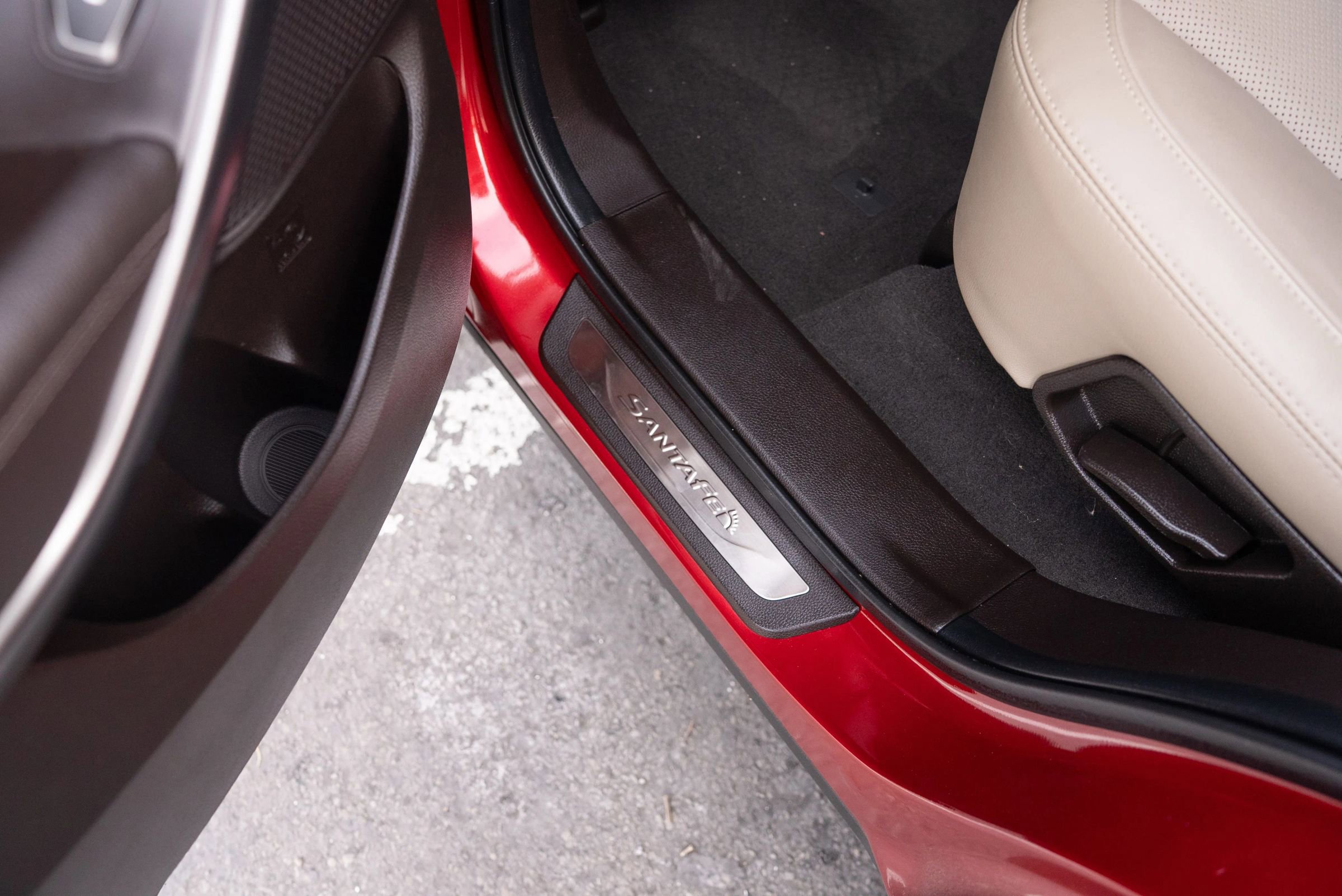 Used 2017 Hyundai Santa Fe Sport w/ 2.0T Ultimate Tech Package 05 image 23